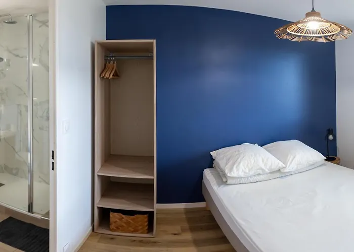 - Vue - Acces Direct A La Appartement *